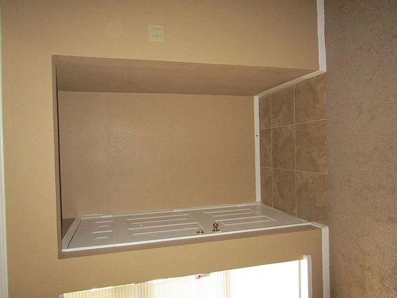 2nd image of 3639 Palm Dr