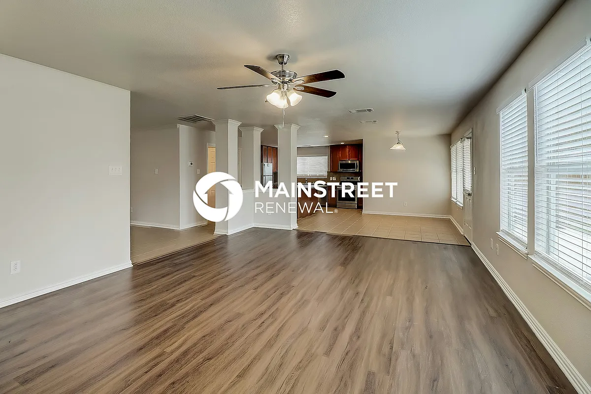 Living Room - 1716 Ringtail Dr