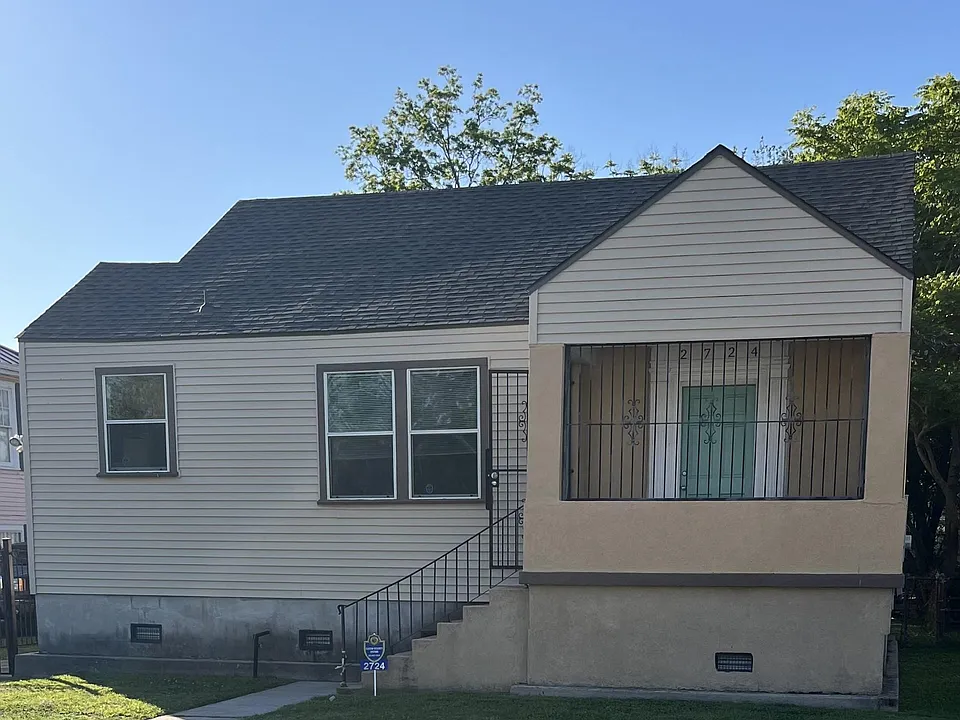 2724 Gen Ogden St
