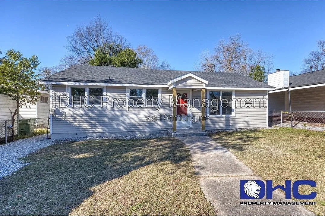 2 bed, 1.0 bath, 900 sqft, $1,250 — Photo 2