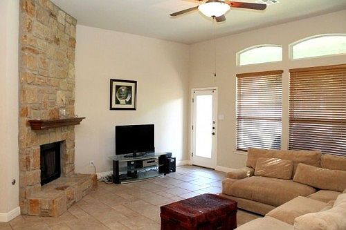3rd image of 1564 Homewood Cir