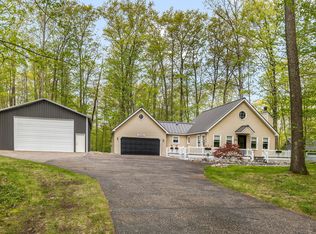 2779 W Higgins Lake Dr, Roscommon, MI 48653