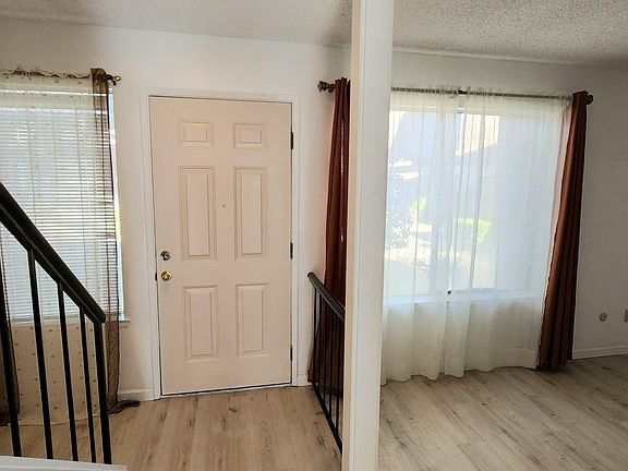 2nd image of 3600 Larchmont Square Ln