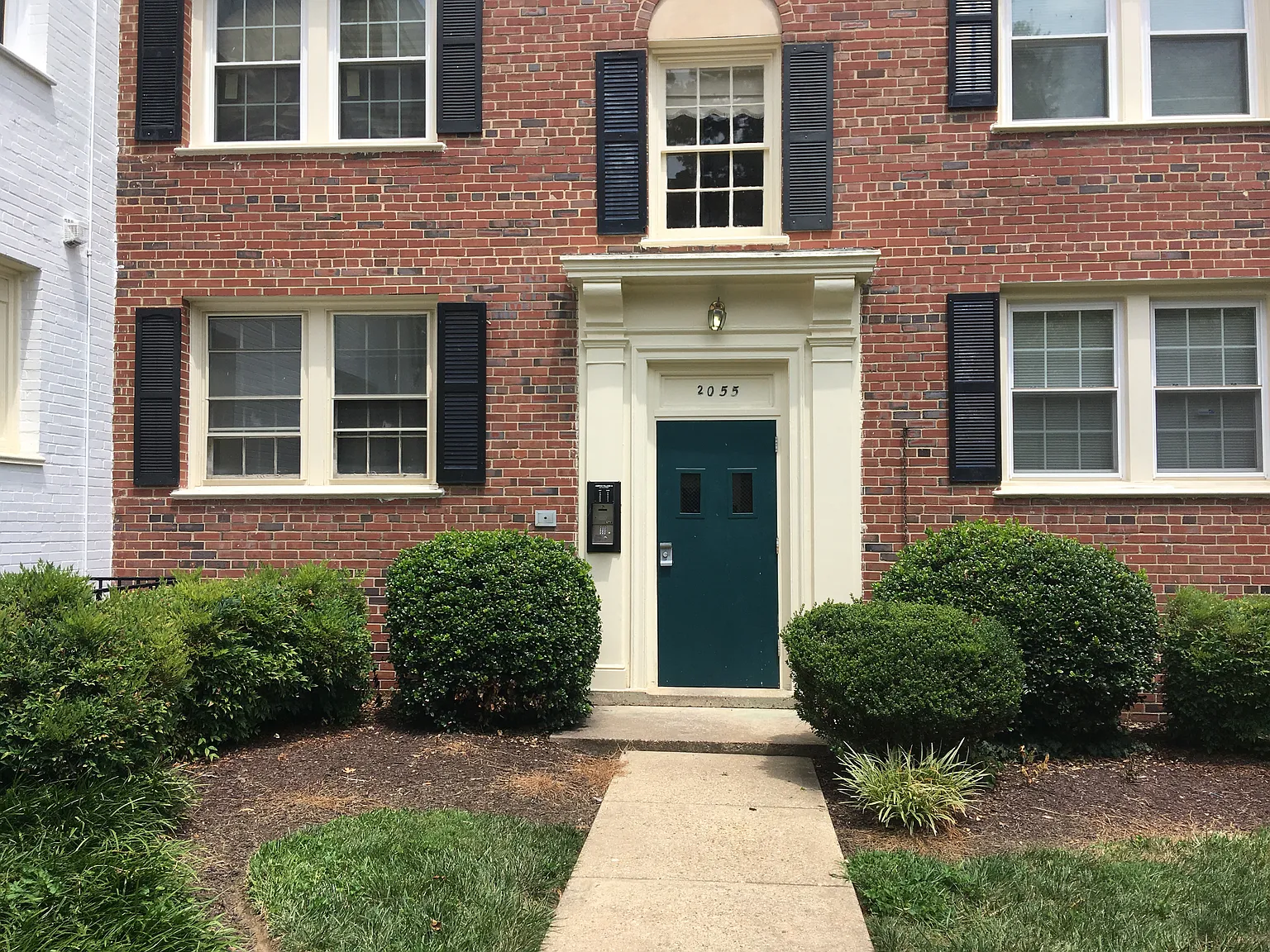 2 bed, 625 sqft, $1,625 — Photo 1