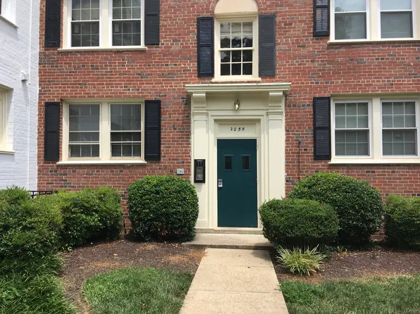 2055 38th St SE APT 101, Washington, DC 20020