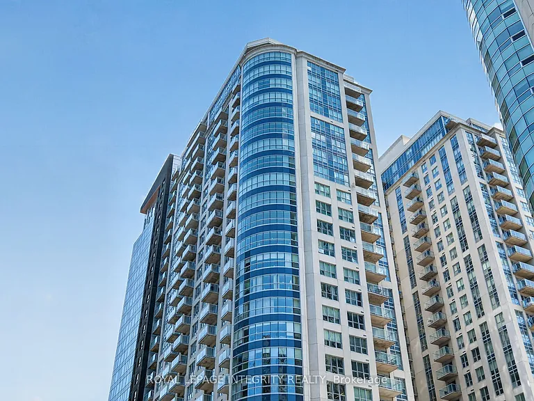 242 Rideau St #2505 — Photo 4