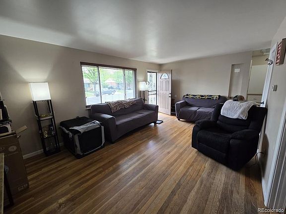 2nd image of 1437 S Yates Street