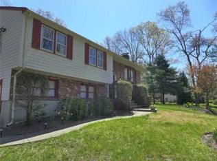 442 Massapoag Ave, Sharon, MA 02067