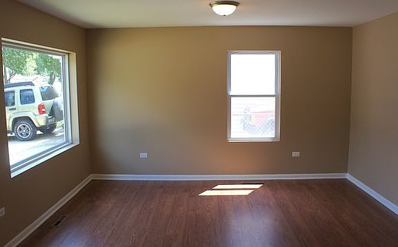 4th image of 107 Crestwood Dr