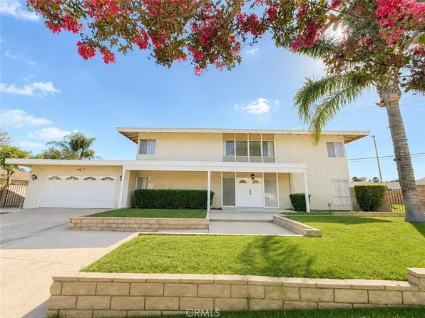 10661 Coraline Pl, Chatsworth, CA 91311