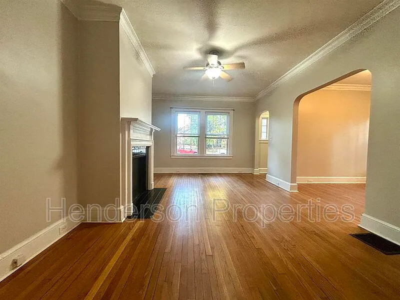 2 bed, 1.0 bath, 1040 sqft, $1,775 — Photo 4