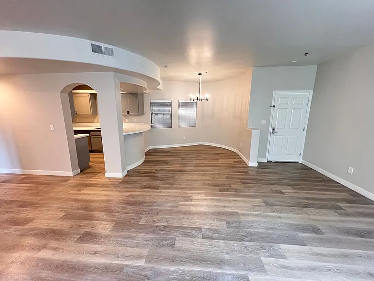 4623 Willis Ave — Photo 4