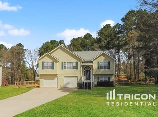 228 S Red Oak Way, Temple, GA 30179