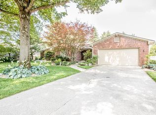 776 Longwood Rd, Lexington, KY 40503