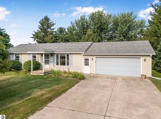 121 Barbara St, Cadillac, MI 49601