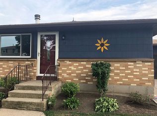 17 Poinciana Pkwy, Cheektowaga, NY