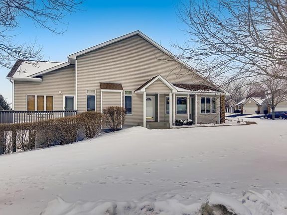 2nd image of 4849 Moon Lake Cir