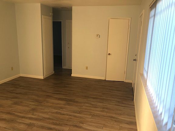 2nd image of 3686 Flora Vista Ave APT 1