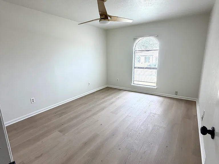 5221 Reed Dr — Photo 16