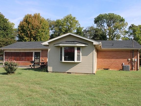 2nd image of 139 Southfork Rd