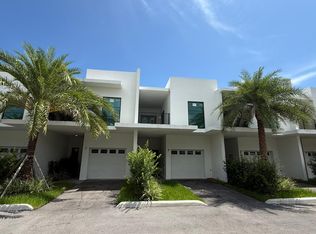 2526 Pierce St #9, Hollywood, FL 33020