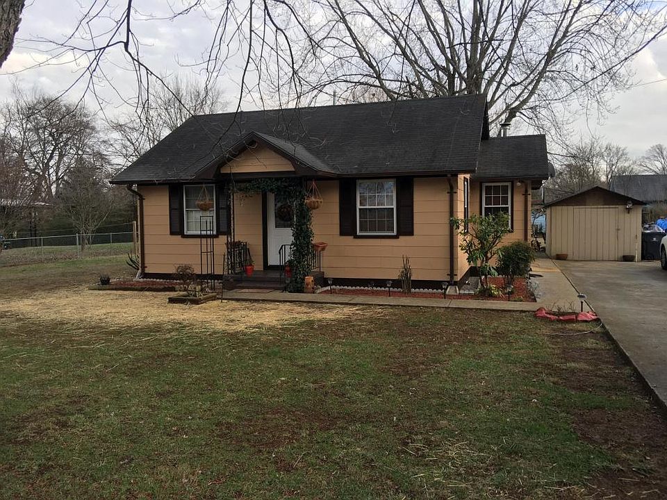 2nd image of 1004 Fair Dr