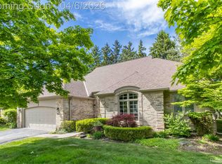 22170 Orchard Way, Franklin, MI