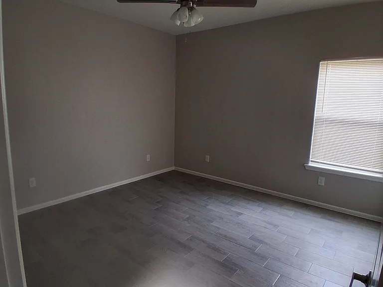 2808 E Harrison Ave #1 — Photo 2