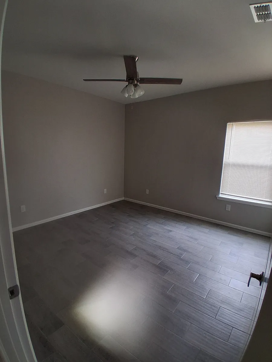 Building Photo - 2808 E Harrison Ave #1