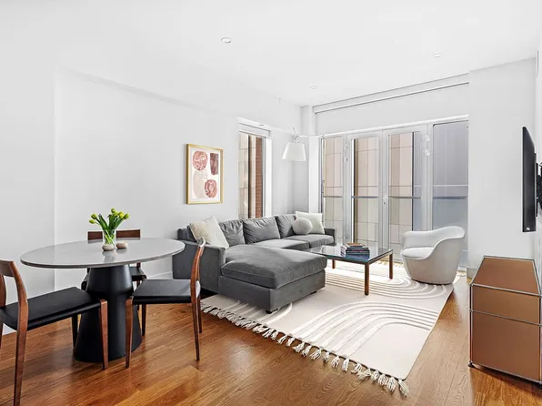 427 E 90th St #5A, New York, NY 10128