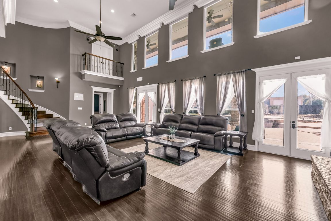 next background image