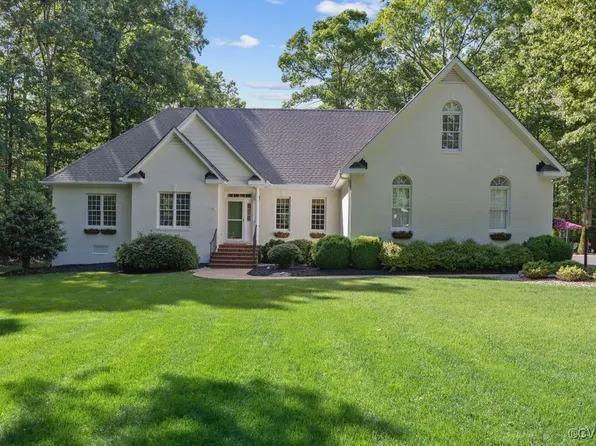 2951 Maple Grove Ln W, Powhatan, VA 23139