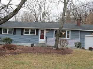 24 Simsbury Manor Dr, Weatogue, CT 06089
