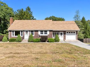 159 Linebrook Rd, Ipswich, MA 01938