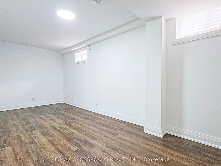 186 Driscoll Rd #LOWER — Photo 11