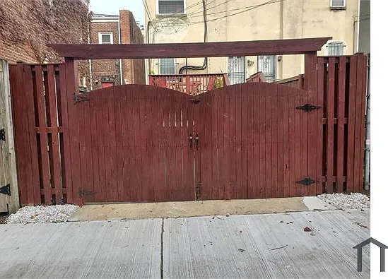 84 Q St NW #B — Photo 18