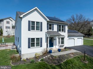 211 Baldwin St, Lemont, PA