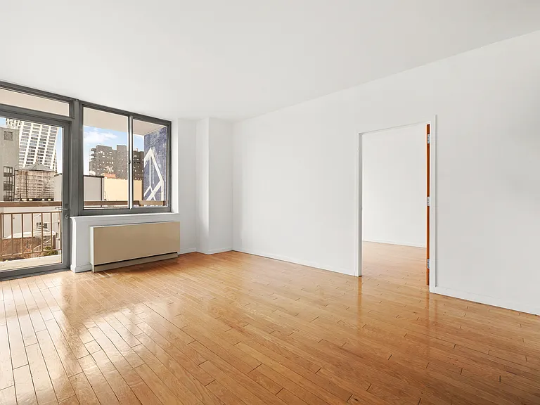 520 W 23rd St #11B — Photo 3