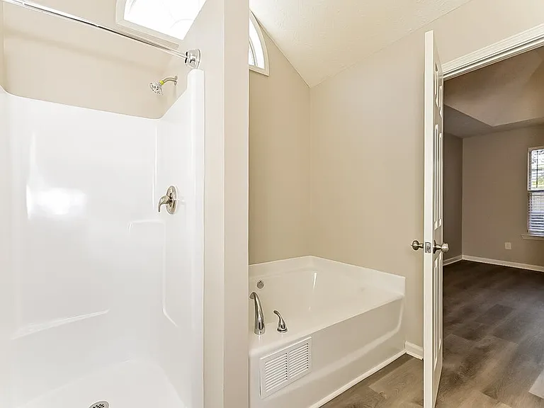 210 Coldsprings Ct — Photo 10