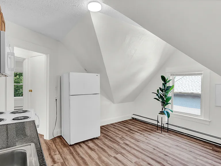 66 Evergreen Ave #3 — Photo 15