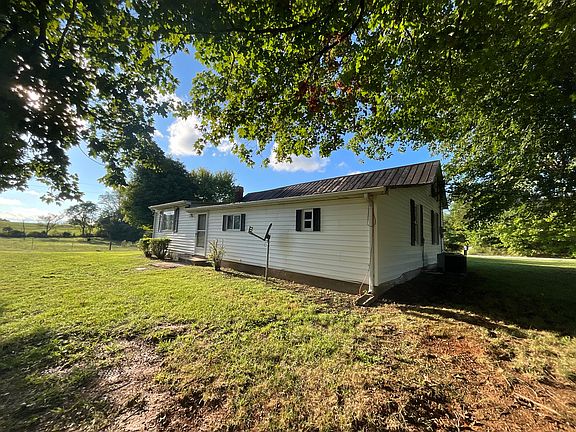 3rd image of 3745 W Highway 635