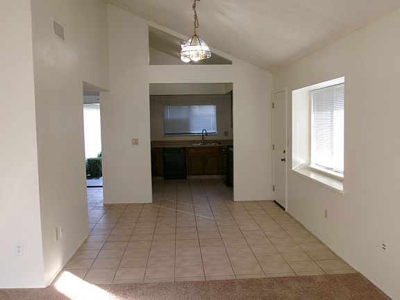 3rd image of 3717 Meade Ct