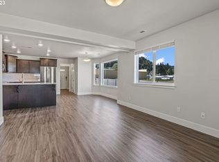 208 W A St #5, Rainier, OR 97048