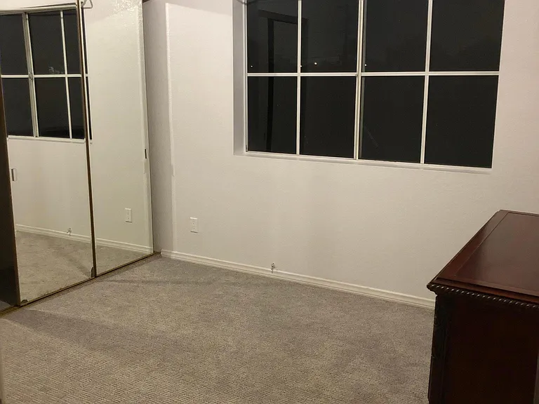 room 4 10x10 ft with built-in closet.