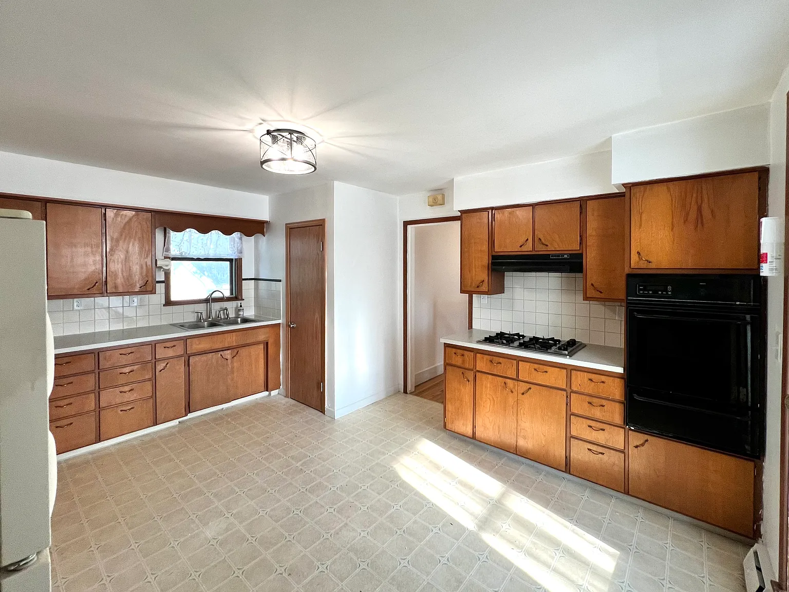 510 3rd St NW — Photo 3