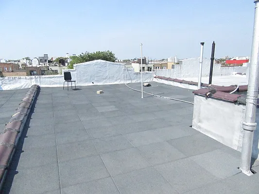 Rented by Henry Management | media 22