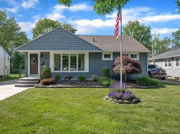 150 Lorfield Dr, Amherst, NY 14226