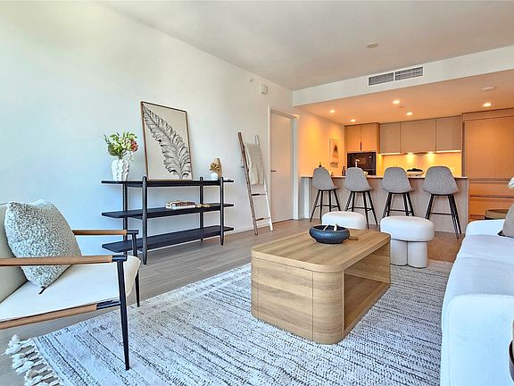 5th image of 333 Ward Ave #3504
