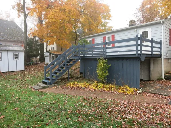 12 Mark Twain Dr, East Hampton, CT 06424