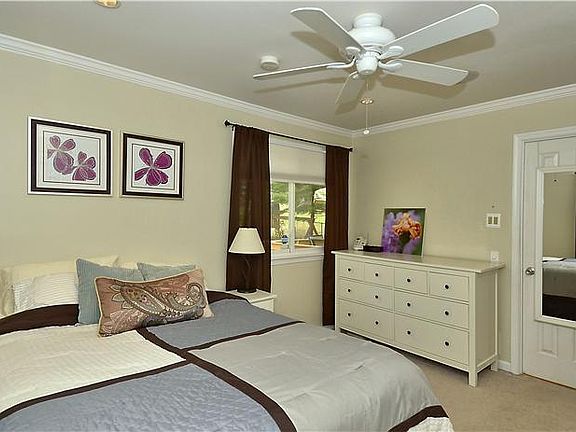 Bedroom #1 - Master - Main Level (2)